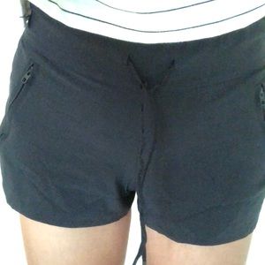 Black athleta shorts